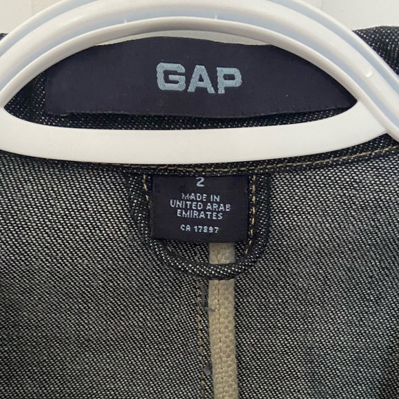 Vintage Gap denim jacket! - Picture 5 of 5